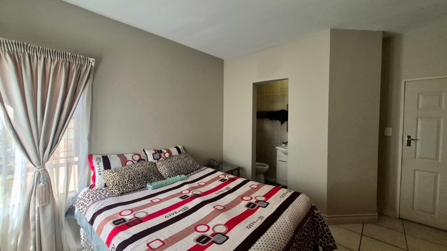 2 Bedroom Property for Sale in Dassie Rand North West